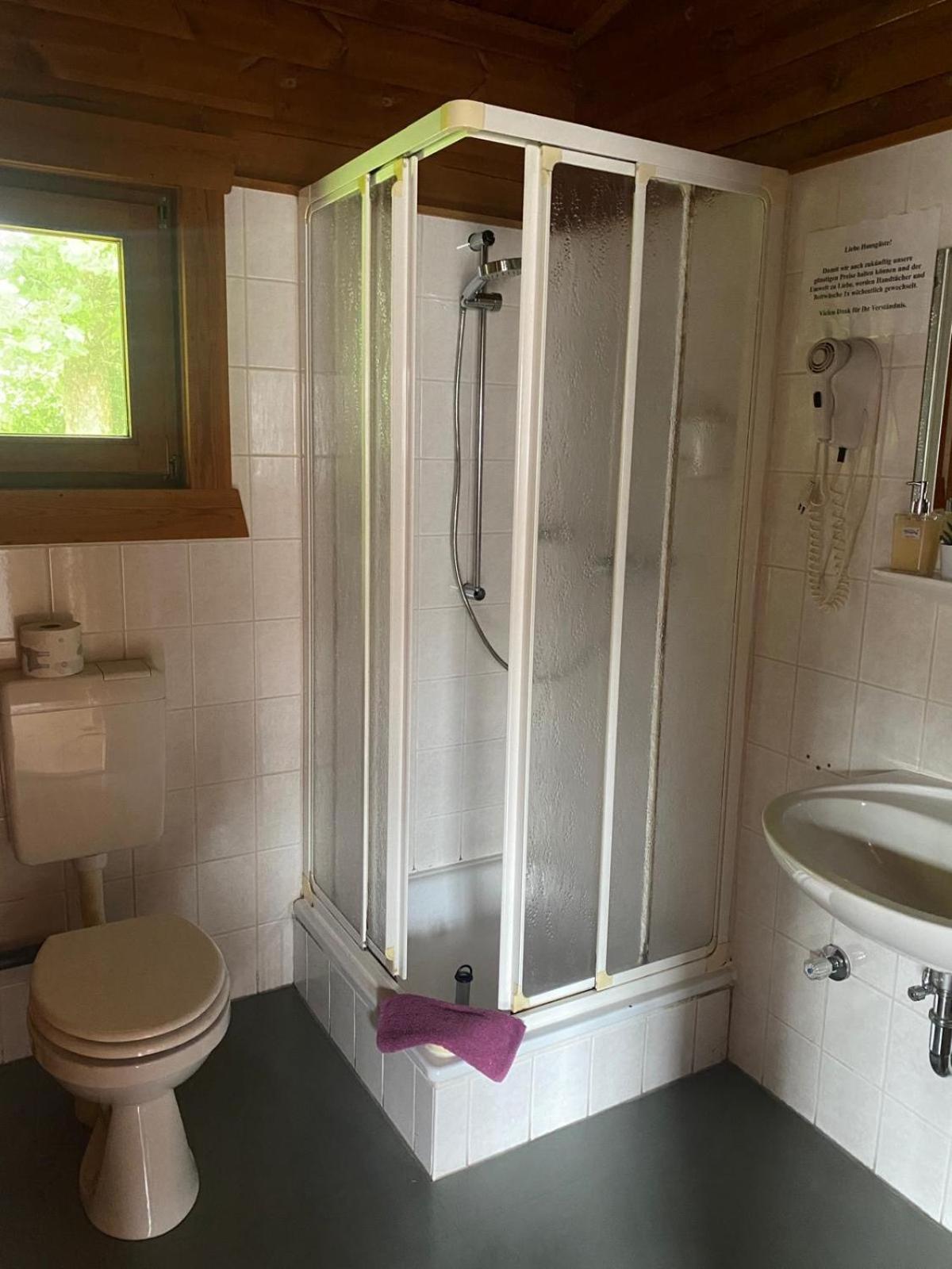 Abb Sportcenter Gaensefurth, Doppelzimmer Ohne Kueche, Standard Doppelzimmer Mit Kueche Hecklingen  Esterno foto